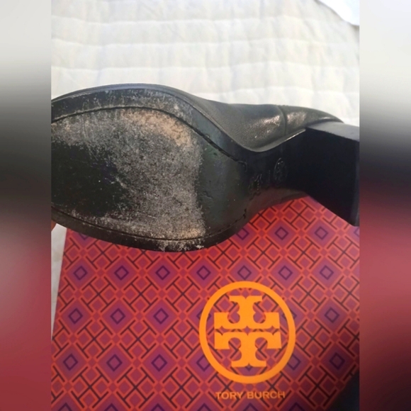 Tory Burch Margaux Black Festival Distressed Leather Heeled Ankle Booties 7.5 - Picture 3 of 13